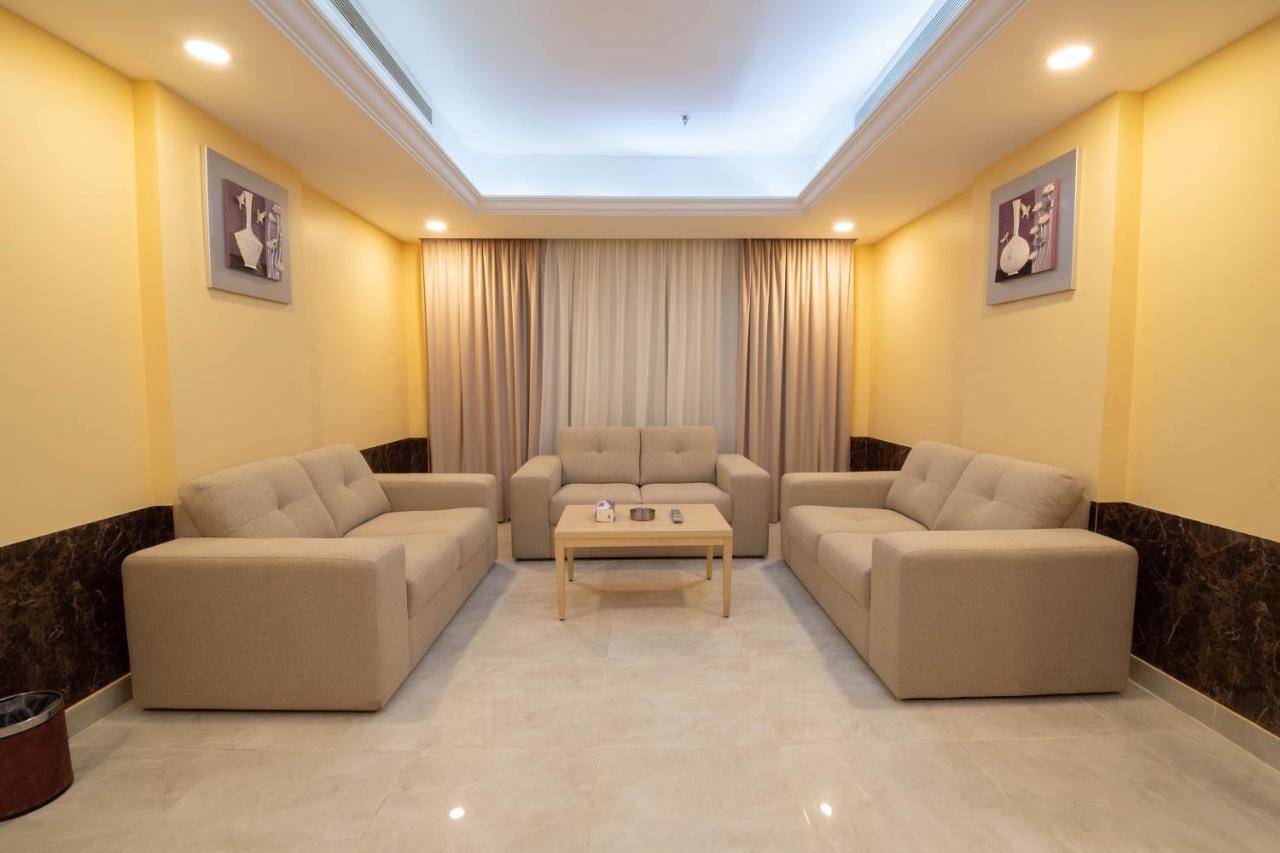 Dar Al Masarat Served Apartments เจดดาห์ ภายนอก รูปภาพ