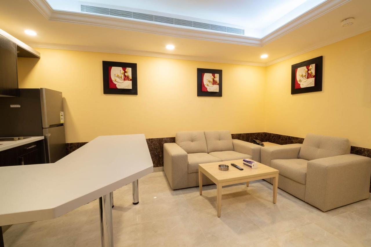 Dar Al Masarat Served Apartments เจดดาห์ ภายนอก รูปภาพ