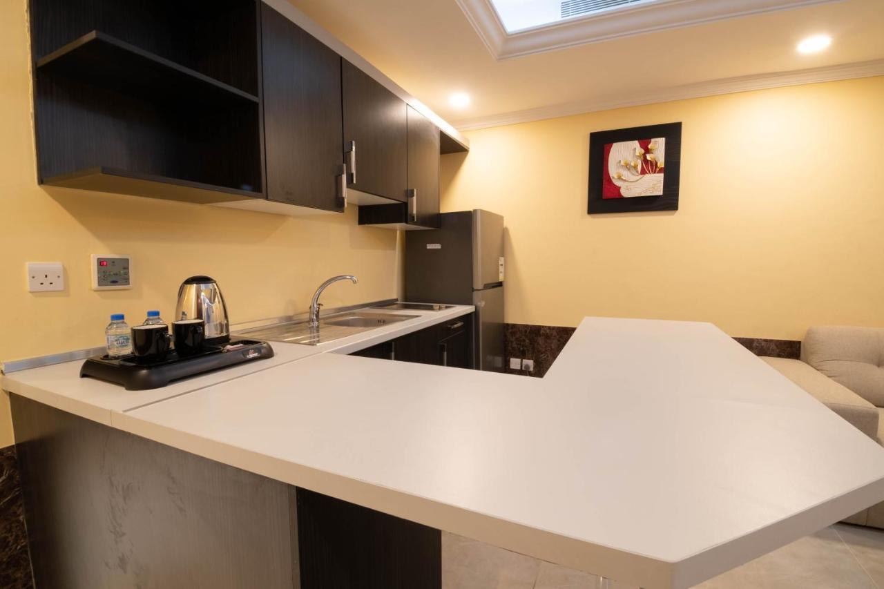 Dar Al Masarat Served Apartments เจดดาห์ ภายนอก รูปภาพ