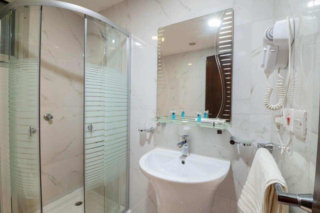 Dar Al Masarat Served Apartments เจดดาห์ ภายนอก รูปภาพ